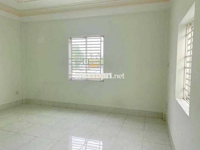 NHÀ CHO THUÊ: TRỆT 2 LẦU RỘNG ĐẸP - LỘ 20M, GẦN BV HOÀN MỸ