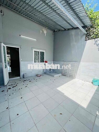 CHO THUÊ NHÀ: TRỆT 1 LẦU MỚI RỘNG ĐẸP - SẴN MÁY LẠNH  KDC PHÚ AN