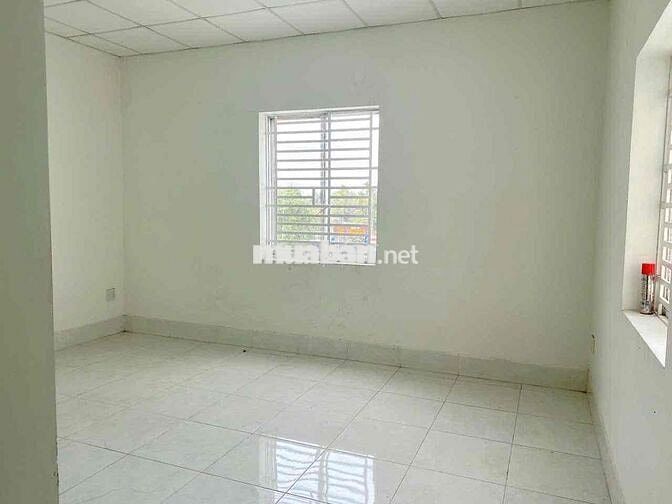 NHÀ CHO THUÊ: TRỆT 2 LẦU RỘNG ĐẸP - LỘ 20M, GẦN BV HOÀN MỸ