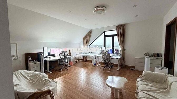 CHÍNH CHỦ CHO THUÊ VILLA 5 PHÒNG – FULL NỘI THẤT – SÂN VƯỜN RỘNG