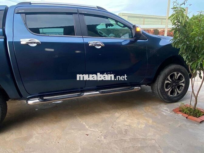 Mazda BT 50 2016 2.2L 4x2 AT - 180 km Xe Zin đẹp