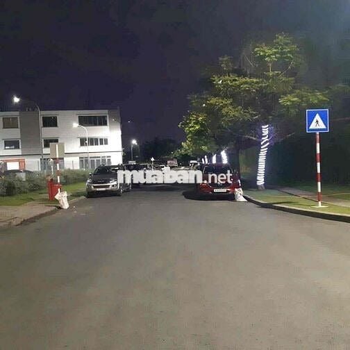 BÁN LÔ ĐẤT 10x20 NGAY LOTTER MART LÁI THIÊU BÌNH DƯƠNG