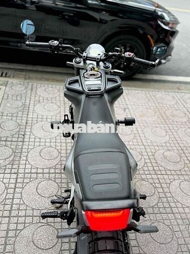 Husqvarna Svartpilen 200 – Đăng ký 2023, odo 9.500