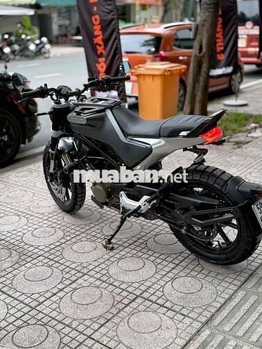 Husqvarna Svartpilen 200 – Đăng ký 2023, odo 9.500