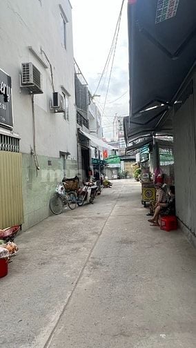 Nhà góc ngã tư hẻm lớn 6m Bùi Tư Toàn Bình Tân, 4 tầng, 40m2, 4.x tỷ