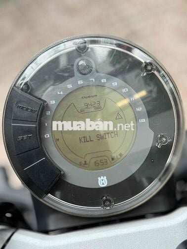 Husqvarna Svartpilen 200 – Đăng ký 2023, odo 9.500