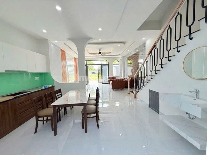 🔥 NHÀ MẶT PHỐ VỊ TRÍ VÀNG – GẦN BV XUYÊN Á !