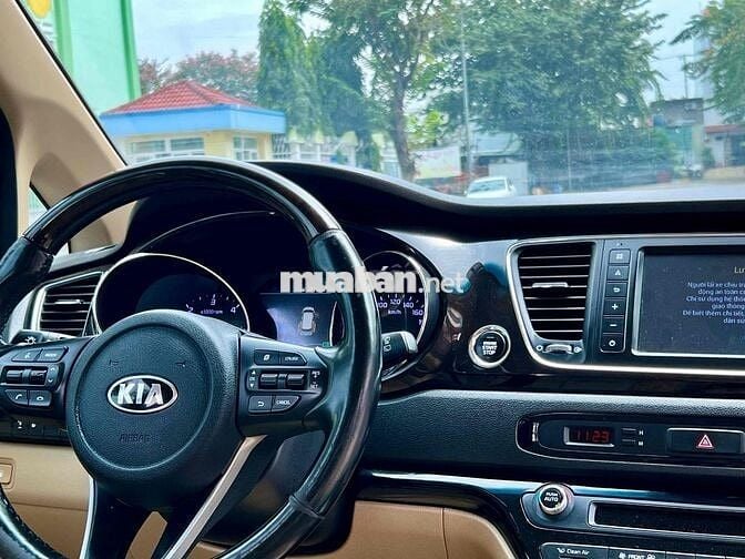 Kia Sedona 2020 GAT Premium  - 85000 km