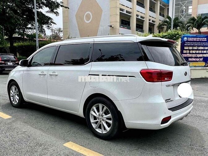 Kia Sedona 2020 GAT Premium  - 85000 km