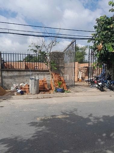 Cho thuê đất trống mặt tiền 18 m, Xuân Thới Sơn 36 tiện làm kho, xưởng