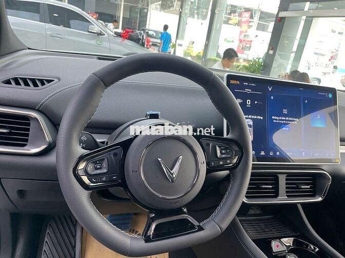 VinFast VF8 ECO 2025 Limited full ADAS mới nhất