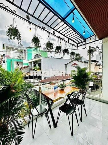 Trệt 1 lầu 4*12; 2pn full nội thất 2 máy lạnh