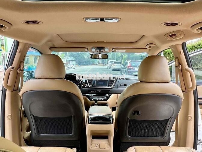 Kia Sedona 2020 GAT Premium  - 85000 km