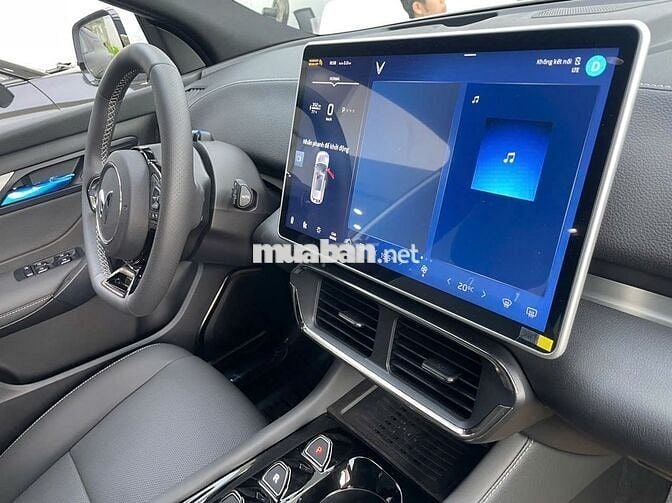 VinFast VF8 ECO 2025 Limited full ADAS mới nhất