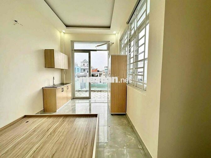 Nguyên tầng căn góc 80m2, 3 ban công, 2 phòng ngủ