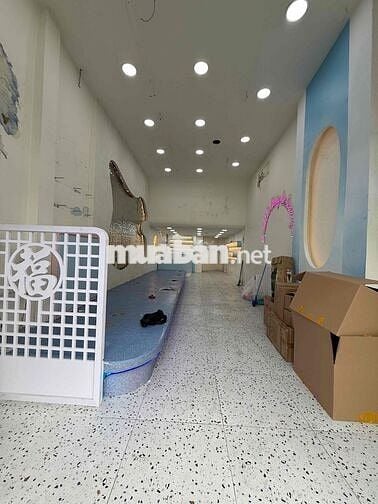 Cho thuê nhà nguyên căn MT ngay vòng xoay Q1 Q3 Q5 Q10