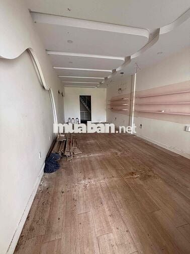 Cho thuê nhà nguyên căn MT ngay vòng xoay Q1 Q3 Q5 Q10