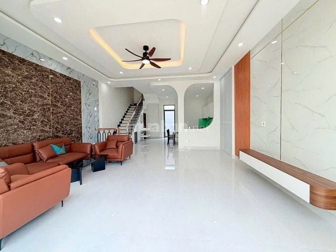 🔥 NHÀ MẶT PHỐ VỊ TRÍ VÀNG – GẦN BV XUYÊN Á !