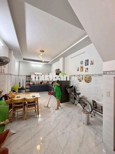 NHÀ RỘNG RÃI - HẺM 66A NGUYỄN VĂN CỪ