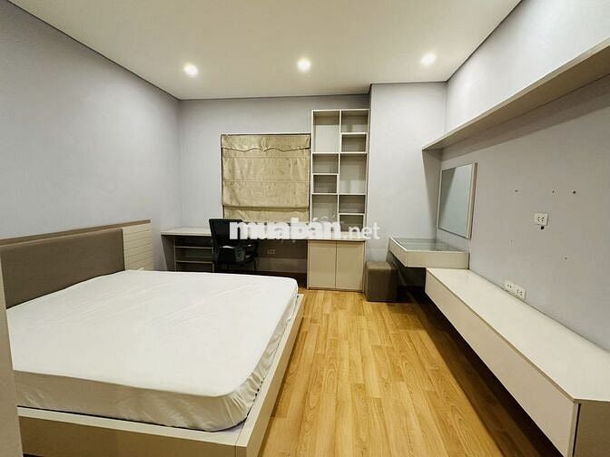 Golden Palace - Mễ Trì đang trống CH 120m2 3PN đủ đồ đẹp giá 18tr/th