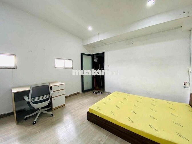 Phòng studio rộng rãi full nội thất ngay chợ Thạch Đà