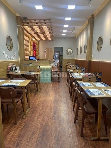 Cho thuê nhà, mặt bằng kinh doanh 140 m² mặt tiền 61 Phan Huy Ích p 15