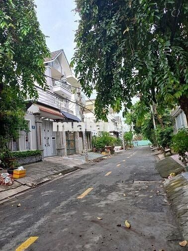 Biệt thự hiếm 144m² KDC Gia Hòa, 6 làn xe Có dòng tiền 15tr/tháng