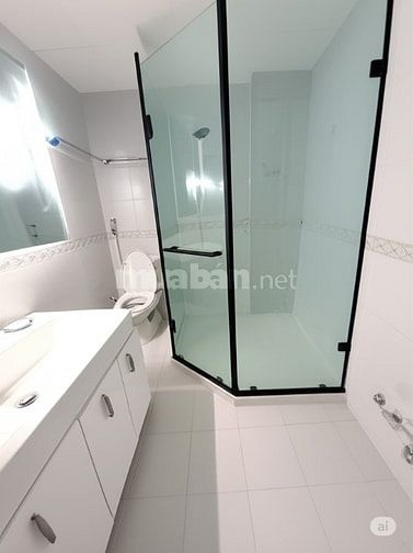 Chính chủ phòng đơn 30m2 ngõ 76 phố Nguyễn Chí Thanh, Đống Đa, Hà Nội