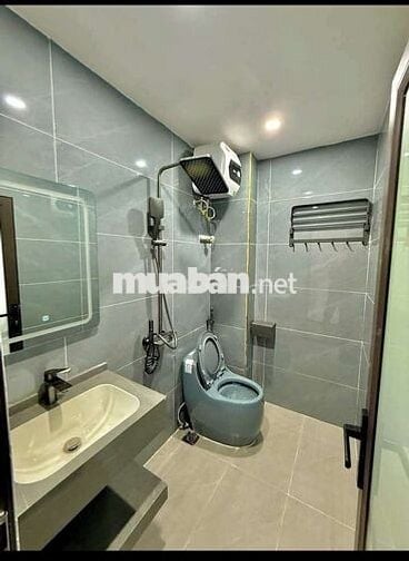 Tôi cần bán nhà Ngõ Đường Láng 5tầng thang máy full nội thất