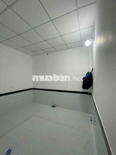 CHO THUÊ NHÀ CẤP 4 , 1 PHÒNG KHÁCH, 2 PHÒNG NGỦ, ĐƯƠfNG TÂN HIỆP 42