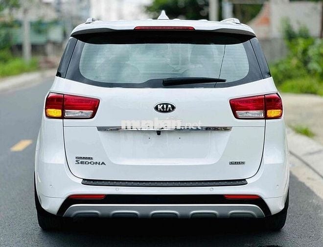 Kia Sedona 2016 - 2018 bản full máy dầu xe zin a-z