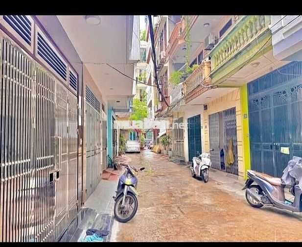 Tôi cần bán nhà Ngõ Đường Láng 5tầng thang máy full nội thất