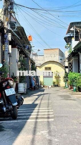 Cho thuê 4 x14-1 lững đúc -dưới 1 phòng -trên 2 phong -sach se