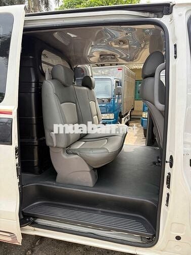 Hyundai Grand Starex 2009 tải van 6C/600kg