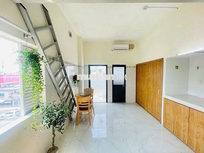 🔴Phòng có gác sạch sẽ cửa sổ thoáng mát - Ngay chợ Cầu Quang Trung
