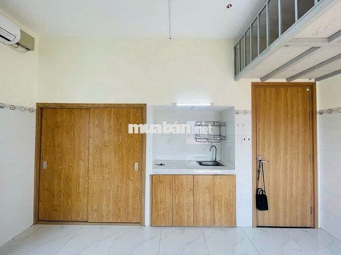 🔴Phòng có gác sạch sẽ cửa sổ thoáng mát - Ngay chợ Cầu Quang Trung