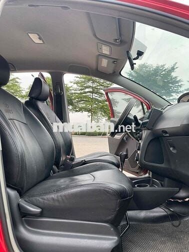 Toyota Yaris 2009 Đỏ 100000 km