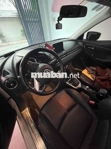 Mazda 2 2016 1.5 AT Hatchback - 70000 km