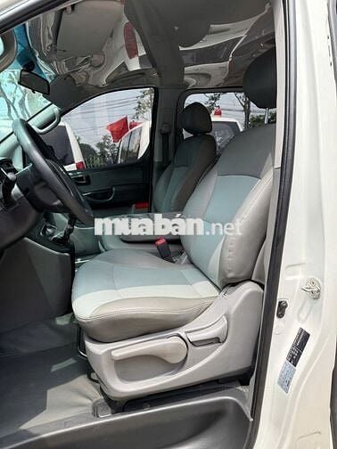 Hyundai Grand Starex 2009 tải van 6C/600kg