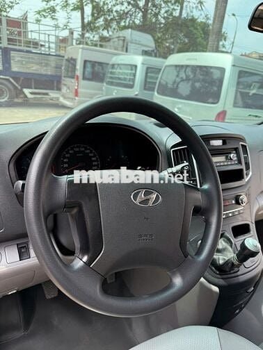 Hyundai Grand Starex 2009 tải van 6C/600kg