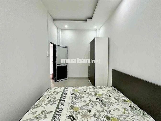 2 Phòng ngủ full nội thất - Cửa sổ trời ngay chợ Thạch Đà