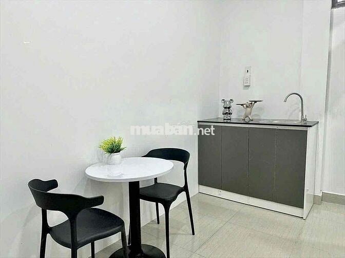 2 Phòng ngủ full nội thất - Cửa sổ trời ngay chợ Thạch Đà