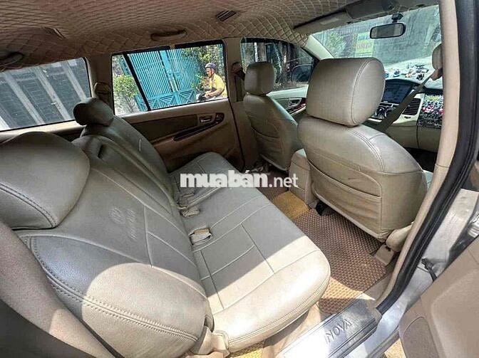 Toyota Innova 2006 G