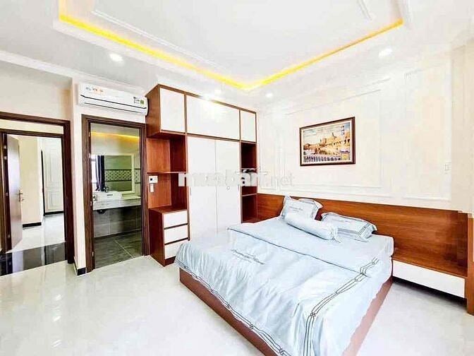 Với [6TỶ3] Sở hữu căn nhà ở Q10 , có sẵn hợp đồng thuê & dân trí cao