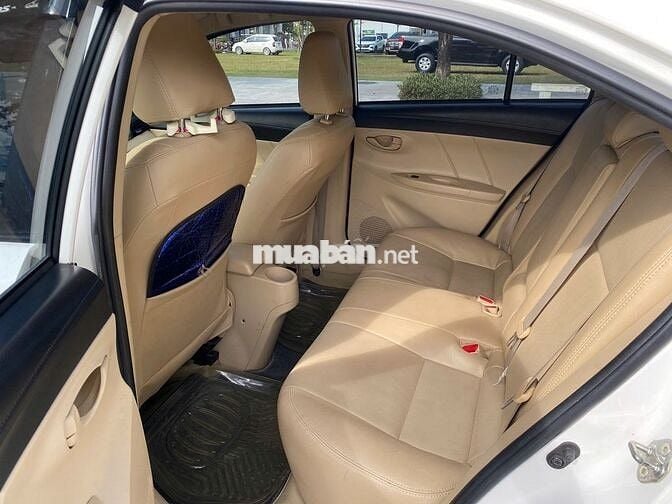 Toyota Vios E CVT 2017 màu trắng