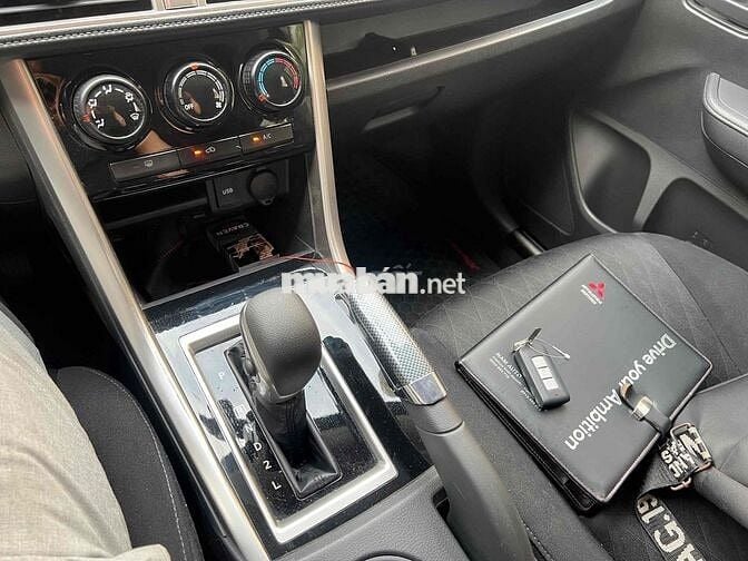 Mitsubishi Xpander 2023 AT ECO còn qá mới