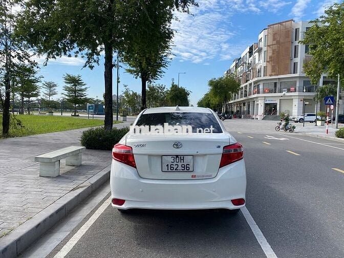Toyota Vios E CVT 2017 màu trắng