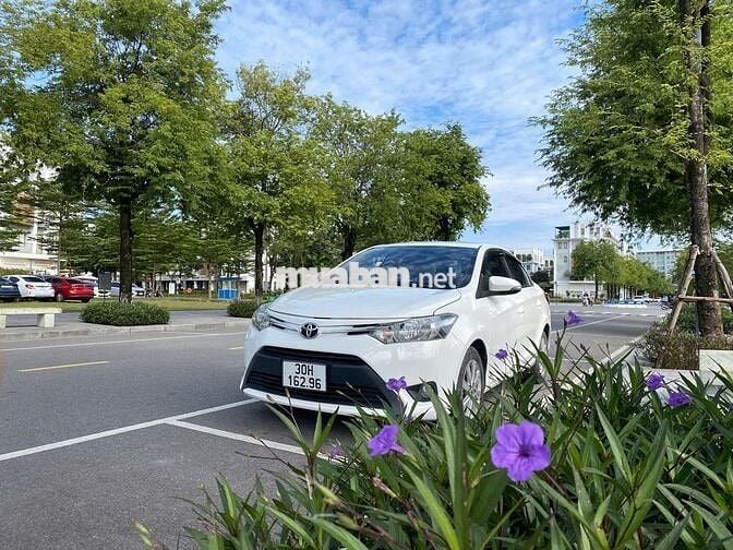 Toyota Vios E CVT 2017 màu trắng