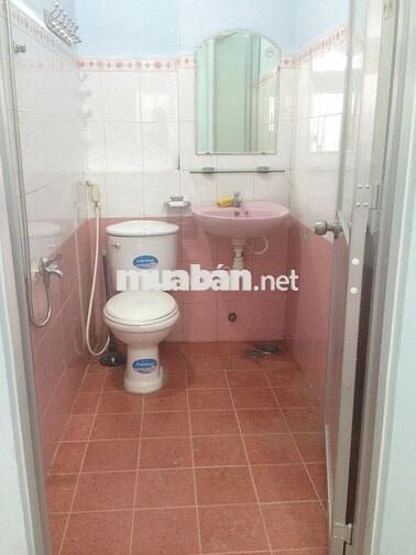 Mặt bằng 40M2, vỉa hè rộng rãi đường Đinh Bộ Lĩnh, gần ngã tư