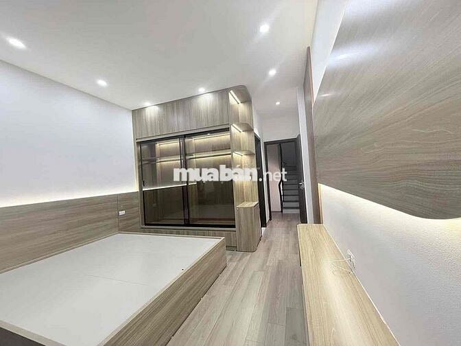 BÁN NHÀ LẠC LONG QUÂN – TÂY HỒ — 6 TẦNG THANG MÁY – Ô TÔ TẬN CỔNG